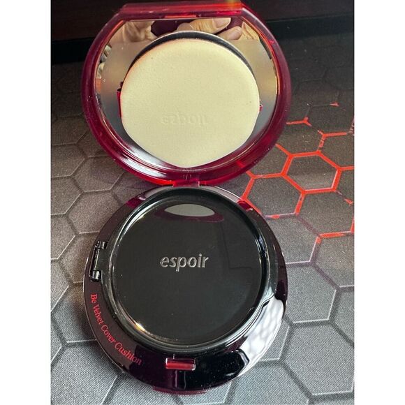 ESPOIR Be Velvet Cover Cushion 42 Cinnamon 13g - Picture 2 of 3